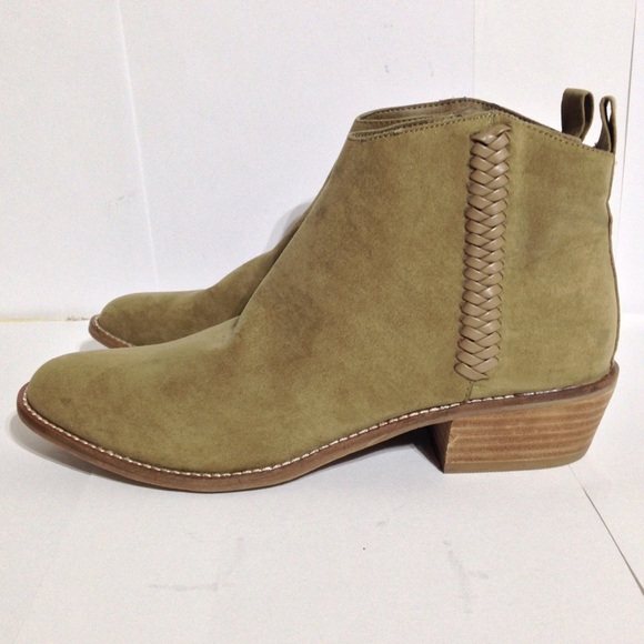 DV by Dolce Vita Shoes - dv8 dolce vita contrast stitch braided booties 7